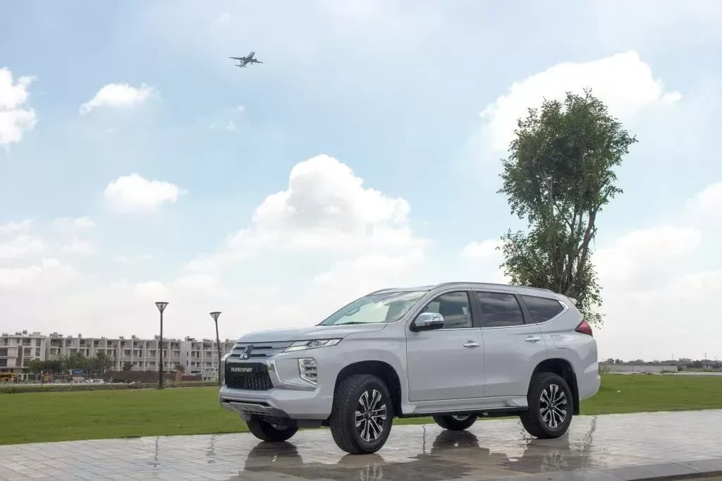 Pajero Sport - Mitsubishi Moveo Bình Định