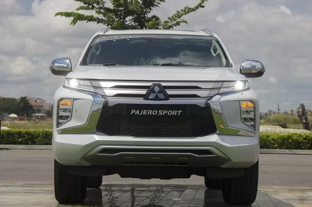 Pajero Sport - Mitsubishi Moveo Bình Định