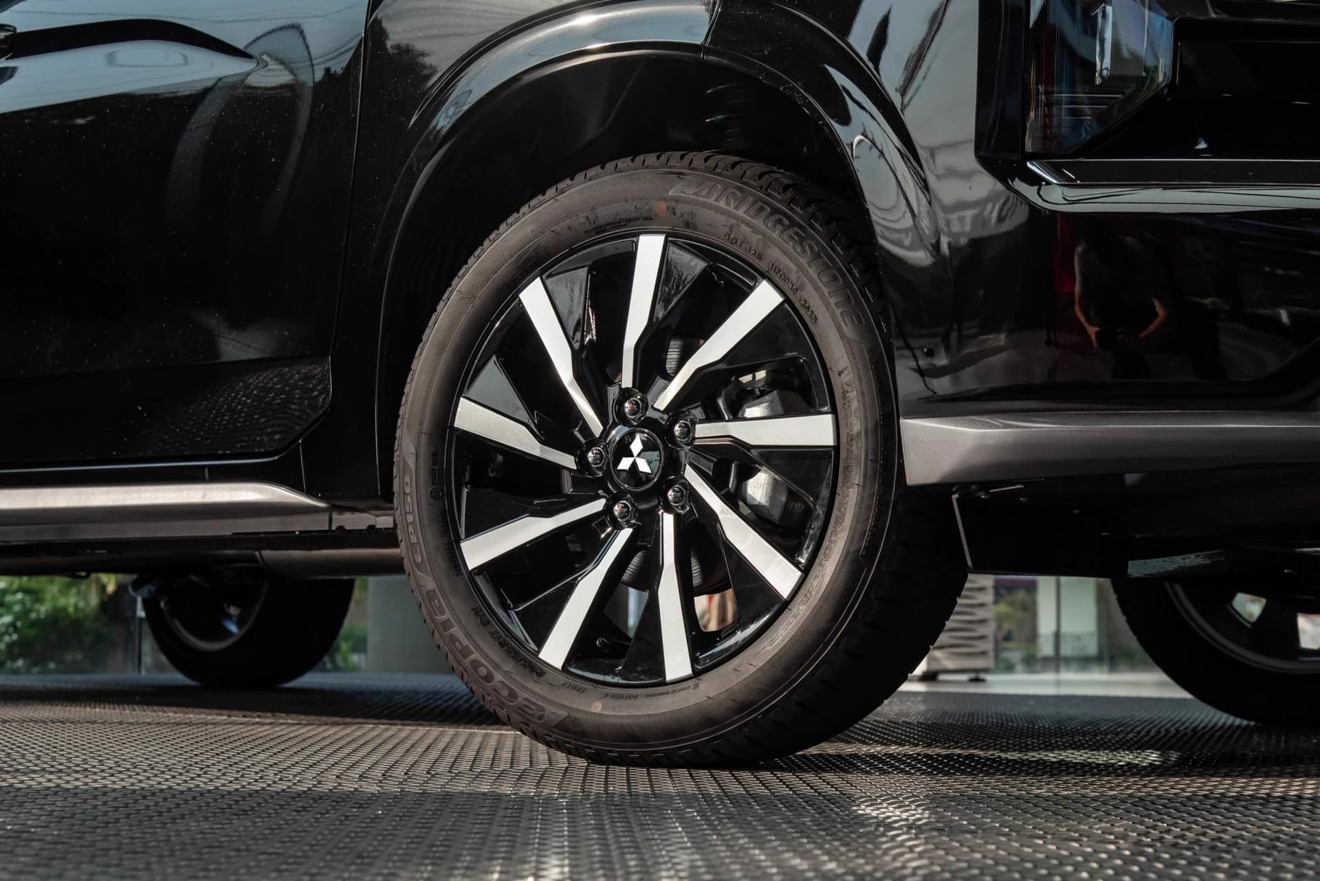 Xpander - Mitsubishi Moveo Bình Định